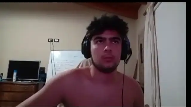 Snapshot of enzis3 chatting on 02-23-25, 01:02 enzis3 online show from 02-23-25, 01:02