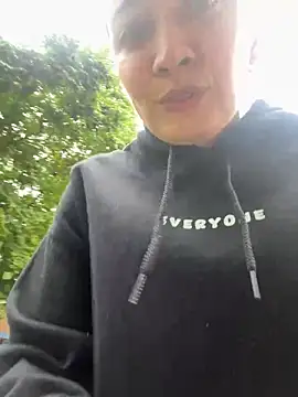 Snapshot of adarussell chatting on 02-11-25, 04:56 adarussell online show from 02-11-25, 04:56