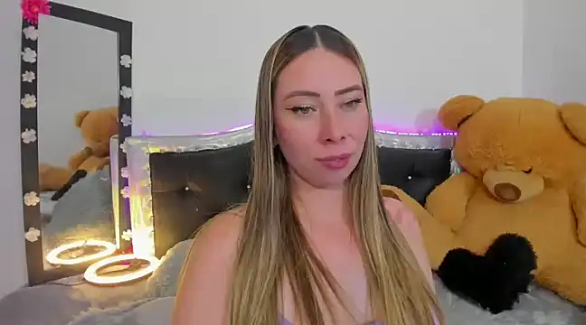 JanneKim online show from 03-10-25, 08:23