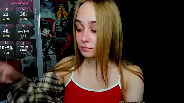 Snapshot of LianaBright chatting on 05-18-26, 01:24 LianaBright online show from 05-18-26, 01:24