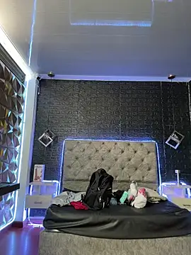 Paloma  LS online show from 04-22-26, 04:30