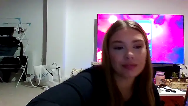 Snapshot of Krystal_Tx chatting on 11-02-25, 06:32 Krystal Tx online show from 11-02-25, 06:32