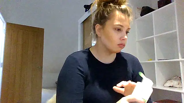 Snapshot of Krystal_Tx chatting on 11-03-25, 08:59 Krystal Tx online show from 11-03-25, 08:59