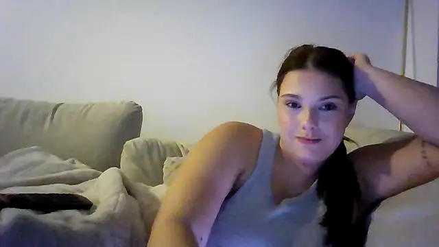 Snapshot of Krystal_Tx chatting on 11-11-25, 05:46 Krystal Tx online show from 11-11-25, 05:46