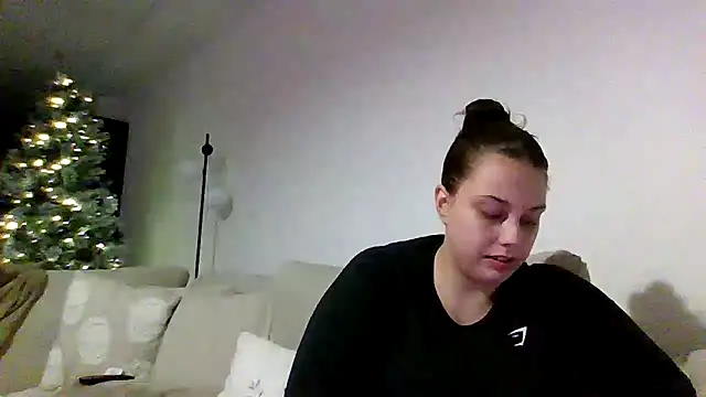 Snapshot of Krystal_Tx chatting on 11-22-25, 05:45 Krystal Tx online show from 11-22-25, 05:45