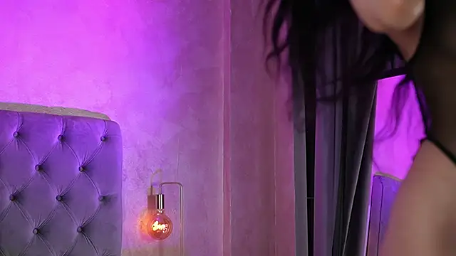 LucyWilow online show from 01-12-26, 04:29