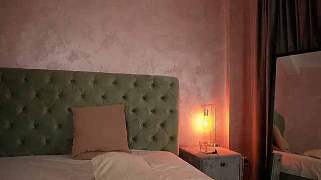 LucyWilow online show from 06-06-26, 04:50