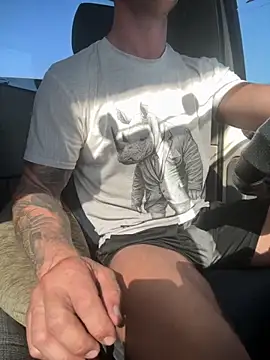 Snapshot of AlexGWoW chatting on 09-23-25, 09:23 AlexGWoW online show from 09-23-25, 09:23