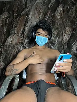 rony6663 online show from 03-11-26, 06:19