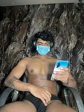 rony6663 online show from 04-14-26, 06:52