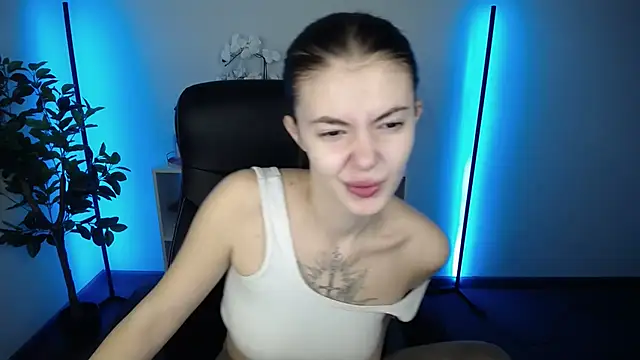 Ritaneer online show from 11-29-25, 09:01