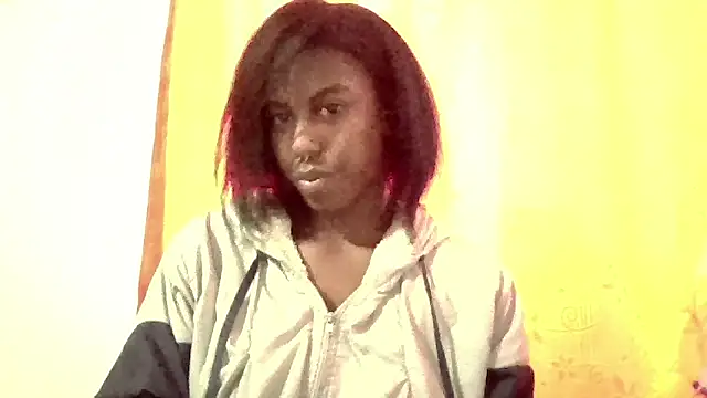 Snapshot of CoccoBele69 chatting on 01-10-25, 10:46 CoccoBele69 online show from 01-10-25, 10:46