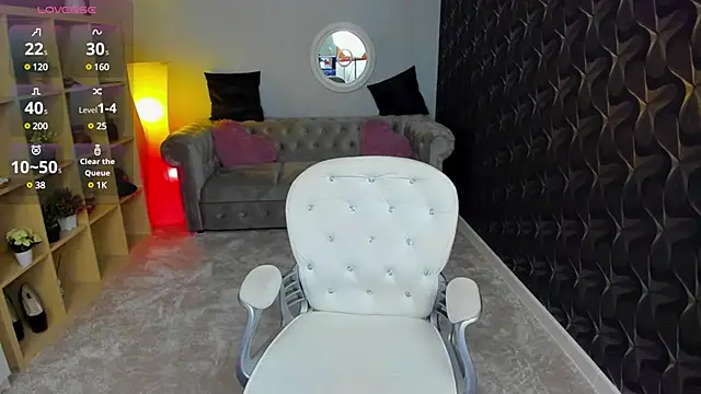 Snapshot of nicolee___19 chatting on 02-23-25, 05:39 nicolee 19 online show from 02-23-25, 05:39