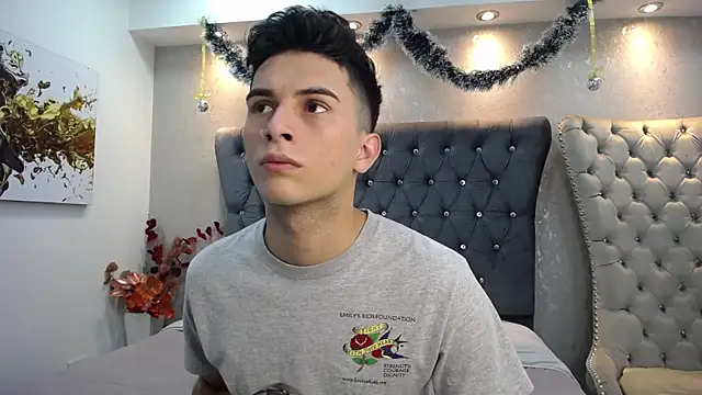 Snapshot of MrWilliseo chatting on 12-25-24, 05:47 MrWilliseo online show from 12-25-24, 05:47