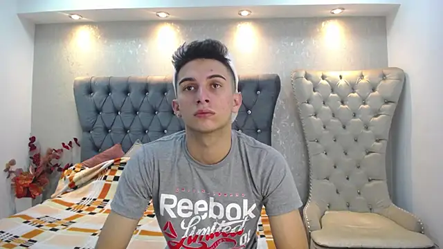 Snapshot of MrWilliseo chatting on 01-08-25, 07:56 MrWilliseo online show from 01-08-25, 07:56