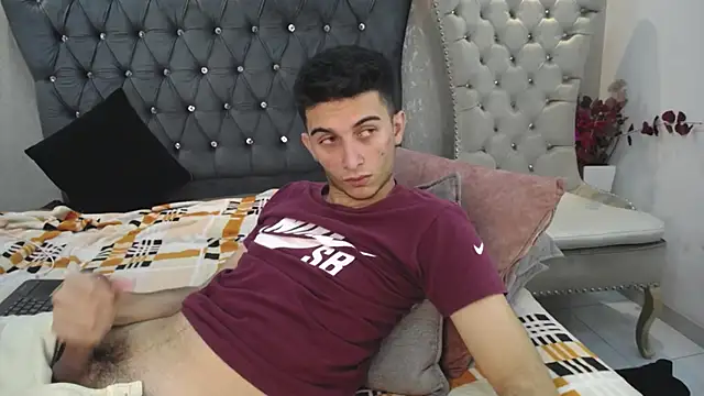 Snapshot of MrWilliseo chatting on 02-28-25, 11:01 MrWilliseo online show from 02-28-25, 11:01