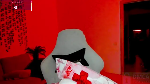 whoa-hoa-hoa-hoa-hoa online show from 10-31-25, 05:03