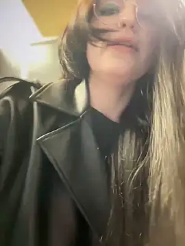 Snapshot of meow_girl chatting on 12-02-24, 07:16 meow girl online show from 12-02-24, 07:16