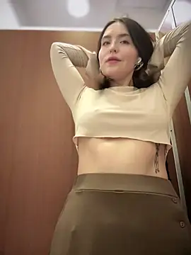 Snapshot of meow_girl chatting on 02-02-25, 10:13 meow girl online show from 02-02-25, 10:13