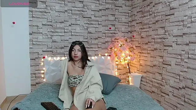 Snapshot of Vanse_lust chatting on 02-10-25, 05:03 Vanse lust online show from 02-10-25, 05:03