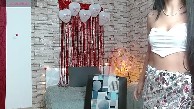 Snapshot of Vanse_lust chatting on 02-14-25, 11:20 Vanse lust online show from 02-14-25, 11:20