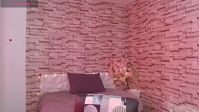 Snapshot of Vanse_lust chatting on 02-19-25, 08:31 Vanse lust online show from 02-19-25, 08:31