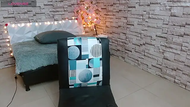 Snapshot of Vanse_lust chatting on 03-21-25, 01:34 Vanse lust online show from 03-21-25, 01:34