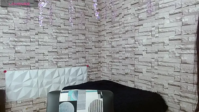 Snapshot of Vanse_lust chatting on 09-26-25, 07:40 Vanse lust online show from 09-26-25, 07:40