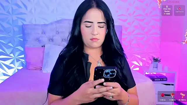 Snapshot of Miss_Ivy4 chatting on 02-16-25, 02:53 Miss Ivy4 online show from 02-16-25, 02:53