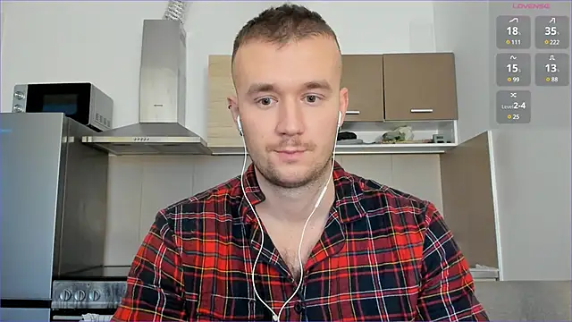 Snapshot of cute_mark chatting on 02-16-25, 06:10 cute mark online show from 02-16-25, 06:10