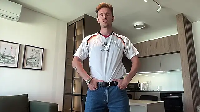 Snapshot of cute_mark chatting on 07-17-26, 11:39 cute mark online show from 07-17-26, 11:39