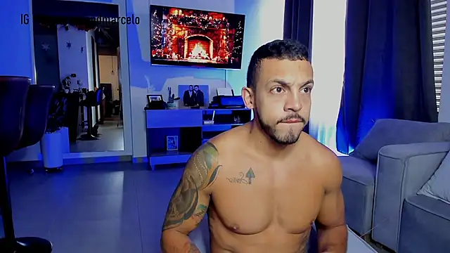 Maximo Marcelo online show from 12-31-24, 12:04