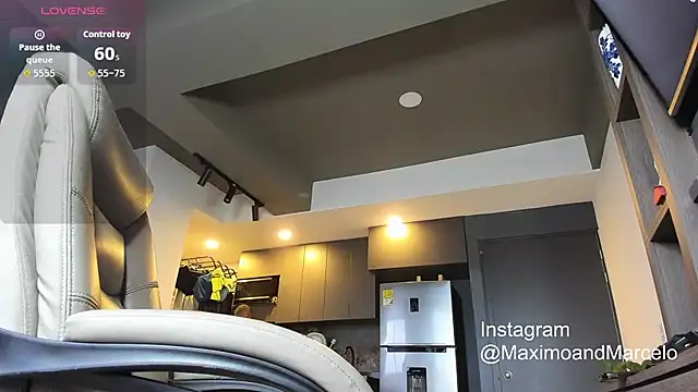 Maximo Marcelo online show from 09-17-25, 11:12