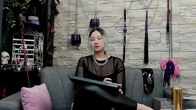 Snapshot of CruelMistress chatting on 03-15-26, 02:28 CruelMistress online show from 03-15-26, 02:28