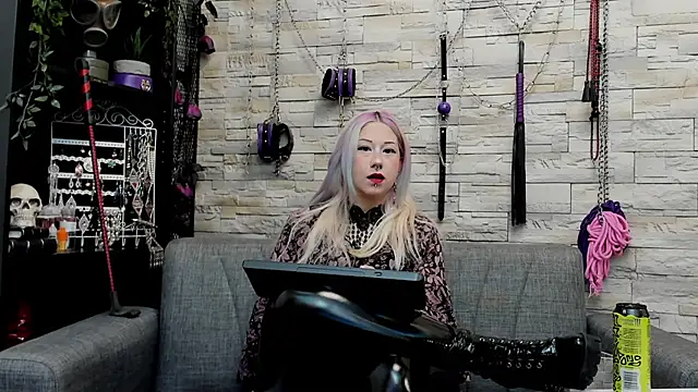 Snapshot of CruelMistress chatting on 04-30-26, 12:28 CruelMistress online show from 04-30-26, 12:28