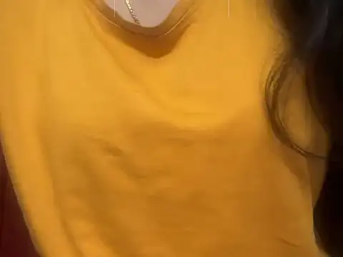 Snapshot of _FluffyHxney_ chatting on 12-02-24, 05:59  FluffyHxney  online show from 12-02-24, 05:59