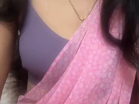 Snapshot of _FluffyHxney_ chatting on 12-24-24, 09:00  FluffyHxney  online show from 12-24-24, 09:00