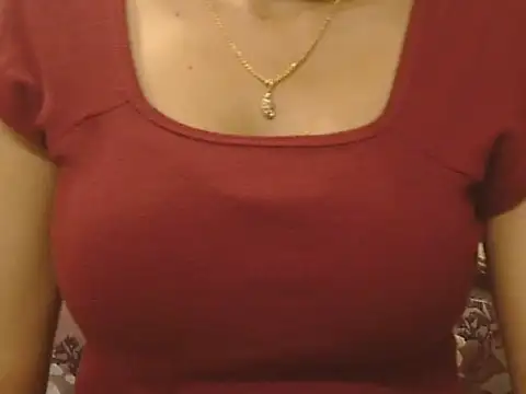 Snapshot of _FluffyHxney_ chatting on 10-05-25, 07:23  FluffyHxney  online show from 10-05-25, 07:23