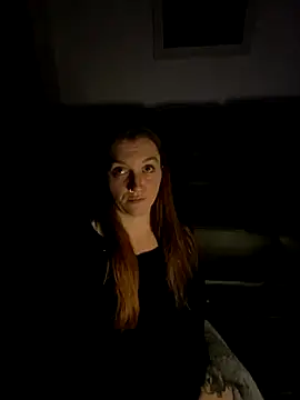 Snapshot of Stoner_BarbieXX chatting on 10-29-25, 10:44 Stoner BarbieXX online show from 10-29-25, 10:44