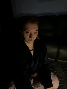 Snapshot of Stoner_BarbieXX chatting on 11-12-25, 10:52 Stoner BarbieXX online show from 11-12-25, 10:52