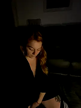 Snapshot of Stoner_BarbieXX chatting on 11-21-25, 11:03 Stoner BarbieXX online show from 11-21-25, 11:03