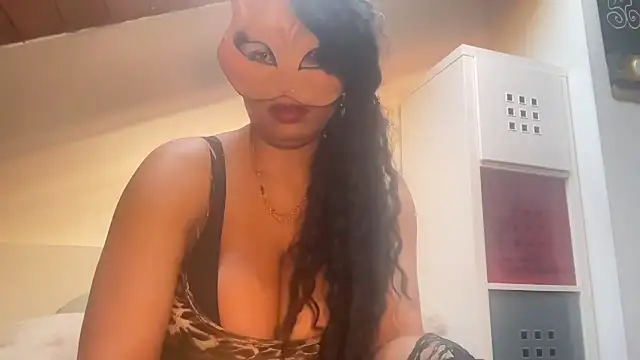 SCARLET-SANTANA online show from 02-18-25, 10:27