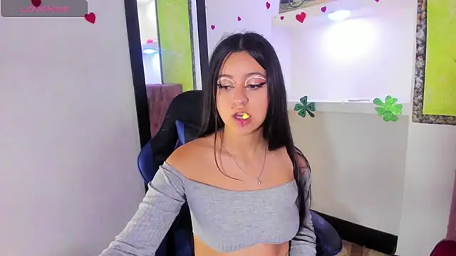 zoe connor19 online show from 04-19-26, 06:10