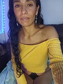Snapshot of chloewildd_ chatting on 06-07-26, 11:19 chloewildd online show from 06-07-26, 11:19