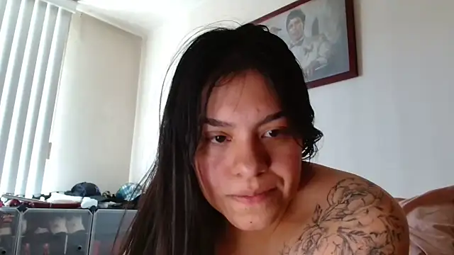 Snapshot of DirtyDi97 chatting on 09-19-25, 05:24 DirtyDi97 online show from 09-19-25, 05:24