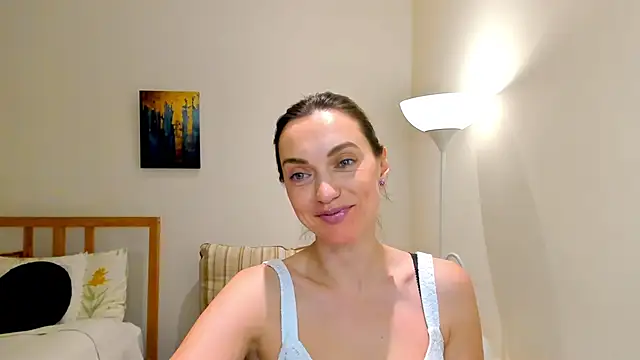 Snapshot of LovelyeeMia chatting on 12-21-24, 04:46 LovelyeeMia online show from 12-21-24, 04:46