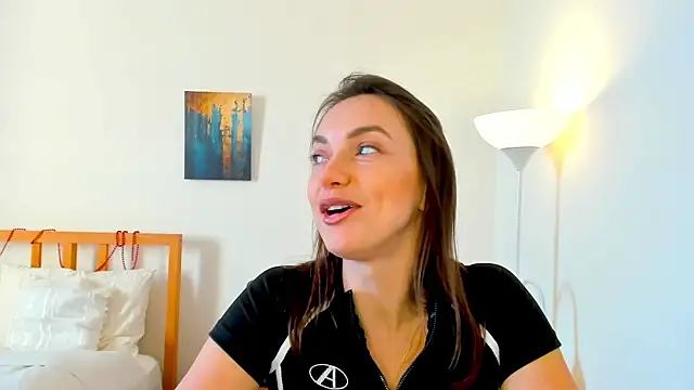 Snapshot of LovelyeeMia chatting on 01-06-25, 11:40 LovelyeeMia online show from 01-06-25, 11:40