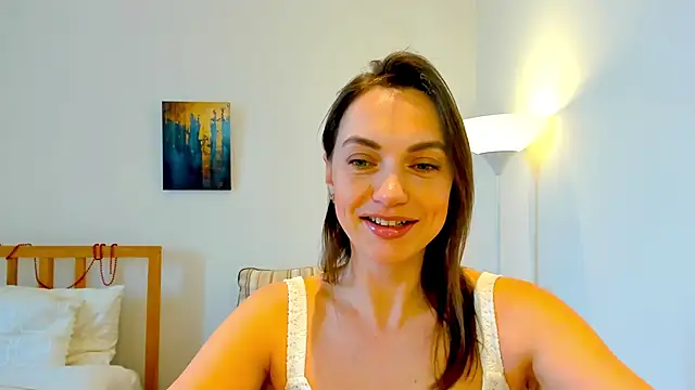 Snapshot of LovelyeeMia chatting on 01-08-25, 08:16 LovelyeeMia online show from 01-08-25, 08:16