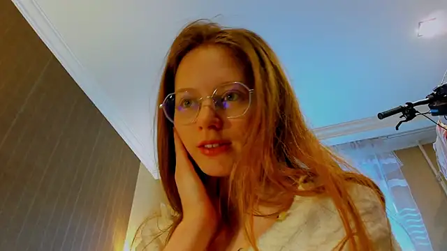 Snapshot of Fire_Luna chatting on 01-08-25, 08:16 Fire Luna online show from 01-08-25, 08:16