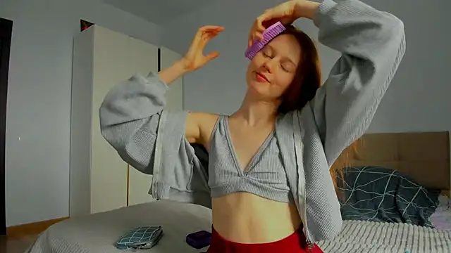 Snapshot of Fire_Luna chatting on 03-19-25, 08:23 Fire Luna online show from 03-19-25, 08:23